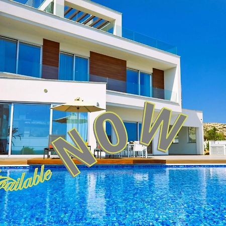 Beachfront Luxury Villa Idania Ayía Nápa Extérieur photo
