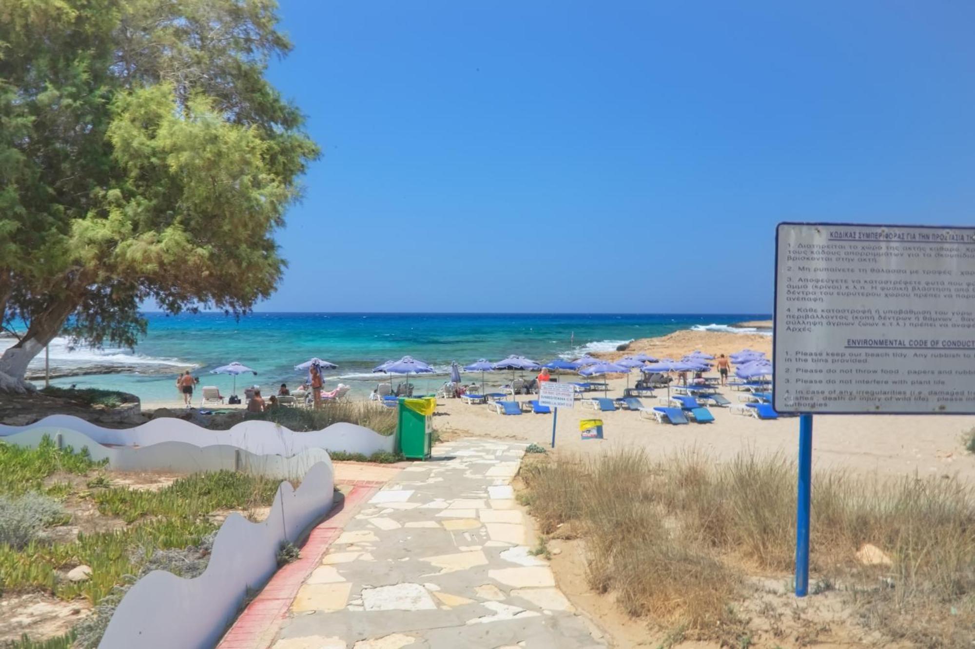 Beachfront Luxury Villa Idania Ayía Nápa Extérieur photo