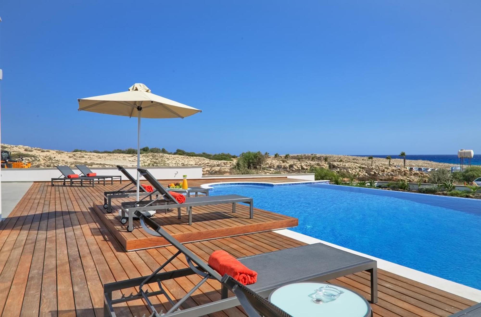 Beachfront Luxury Villa Idania Ayía Nápa Extérieur photo
