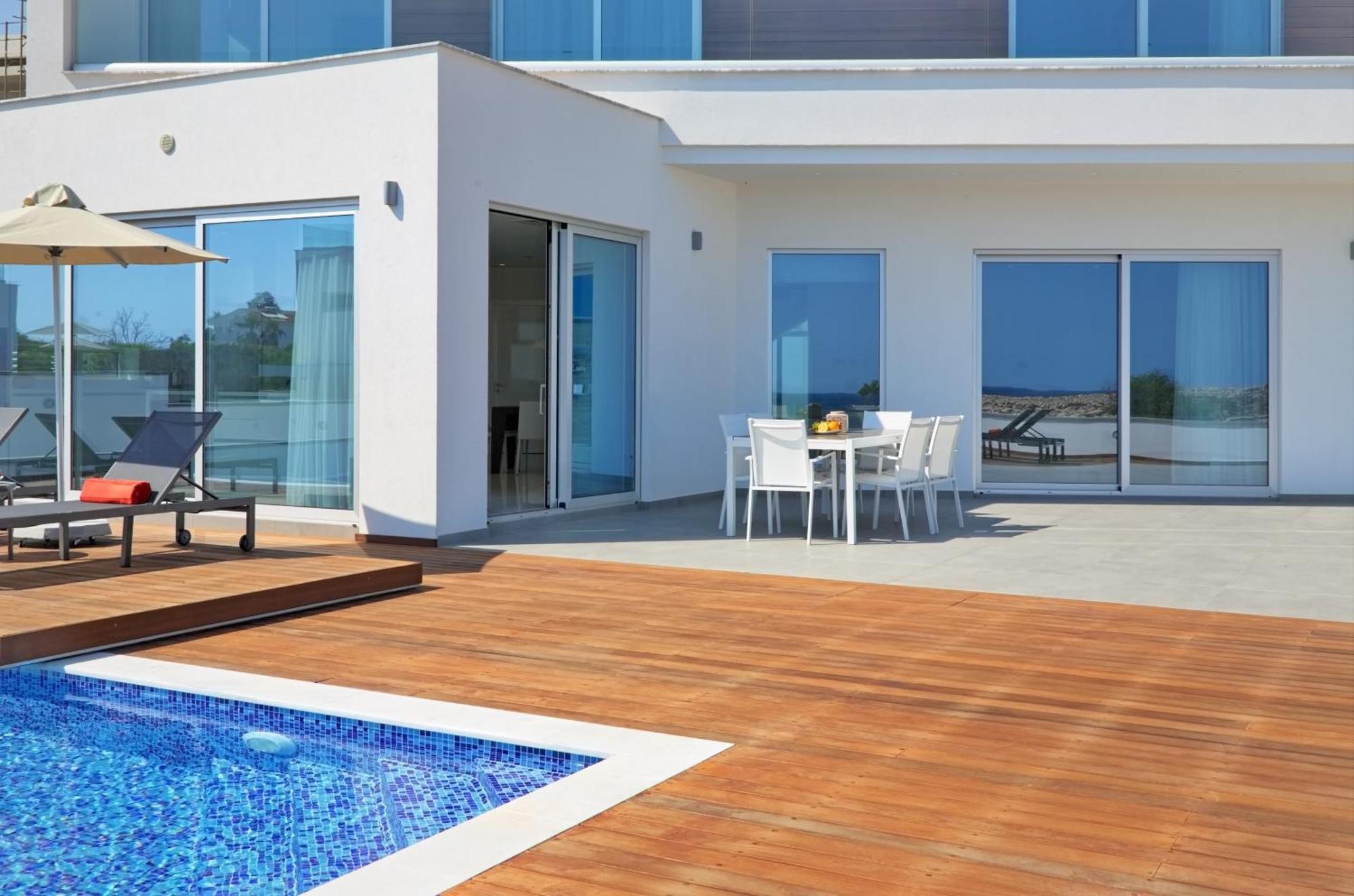 Beachfront Luxury Villa Idania Ayía Nápa Extérieur photo