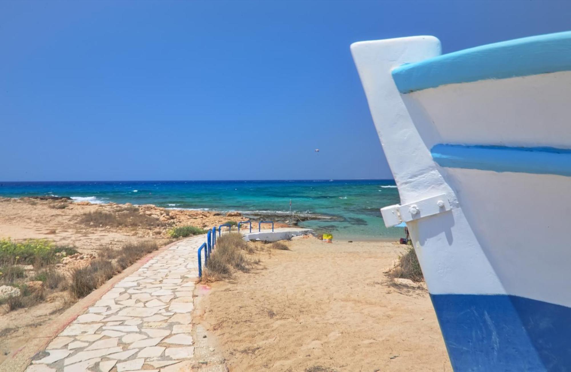 Beachfront Luxury Villa Idania Ayía Nápa Extérieur photo