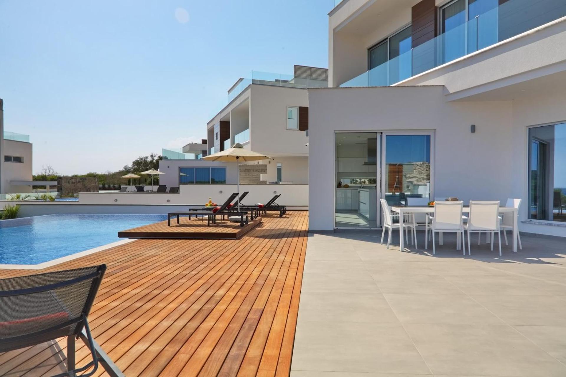 Beachfront Luxury Villa Idania Ayía Nápa Extérieur photo