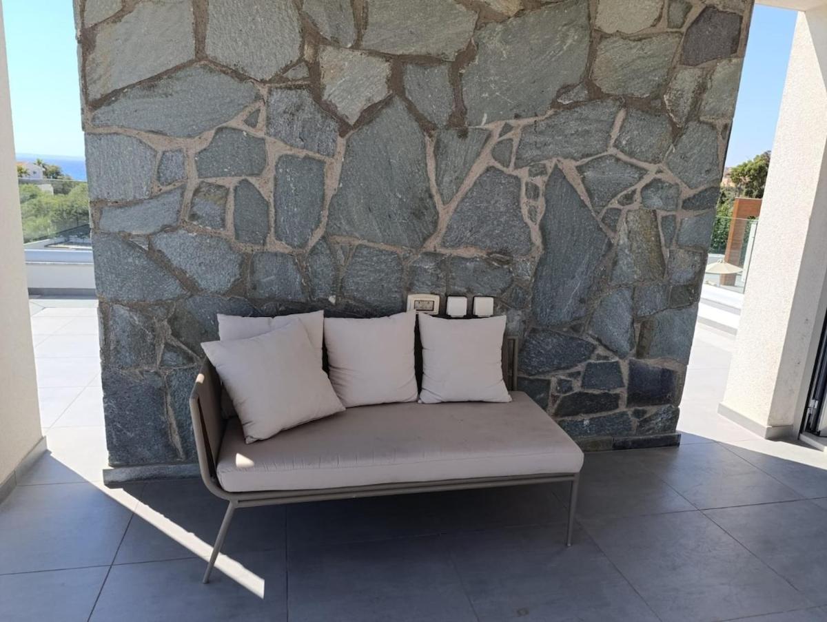 Beachfront Luxury Villa Idania Ayía Nápa Extérieur photo