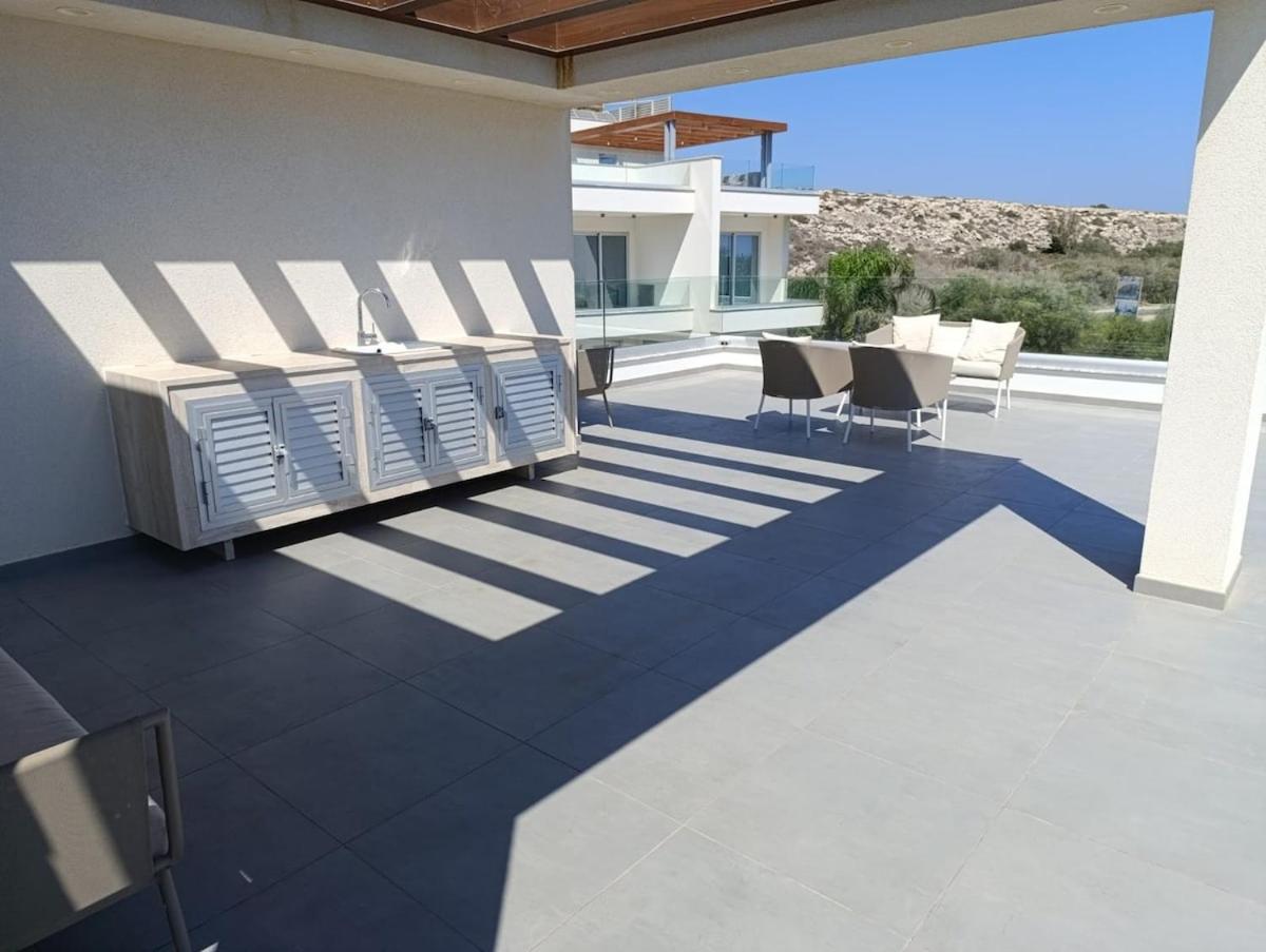 Beachfront Luxury Villa Idania Ayía Nápa Extérieur photo