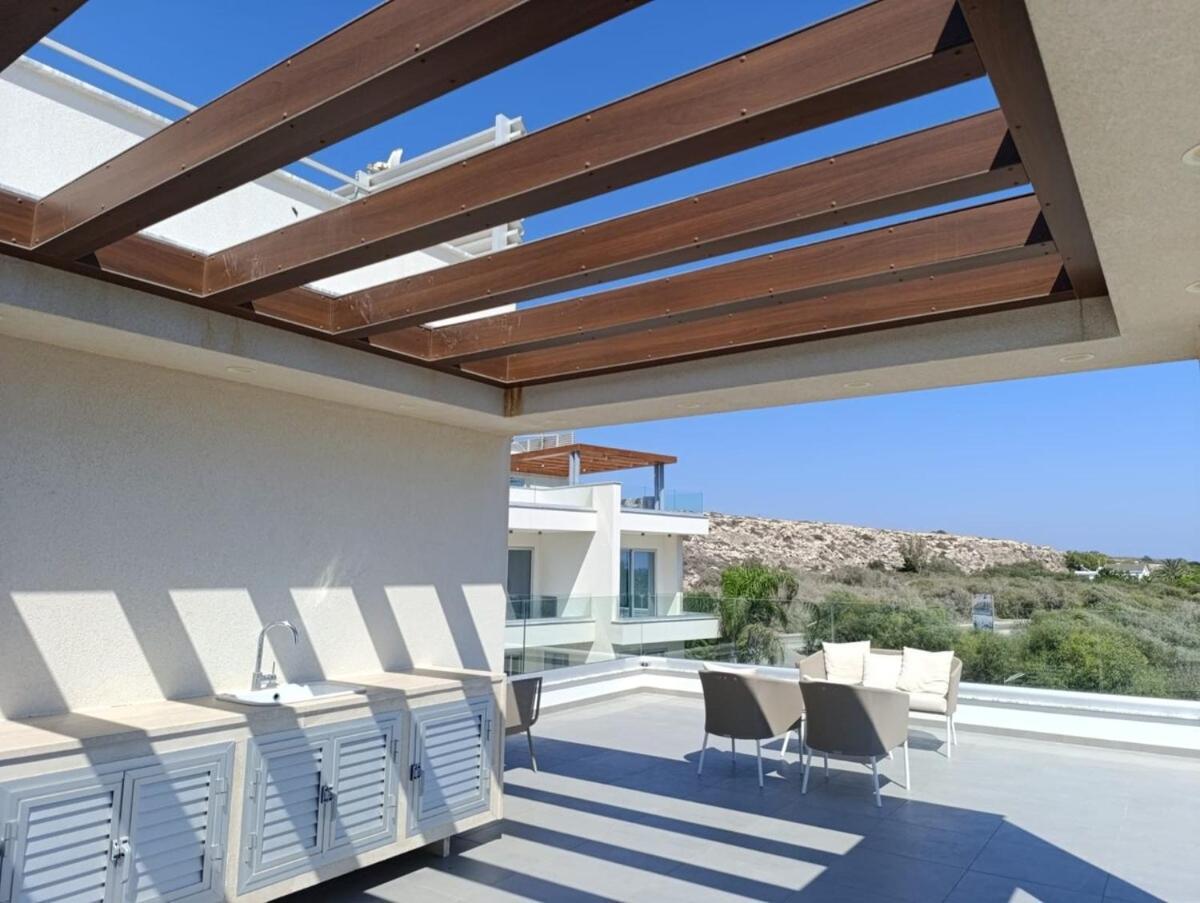 Beachfront Luxury Villa Idania Ayía Nápa Extérieur photo