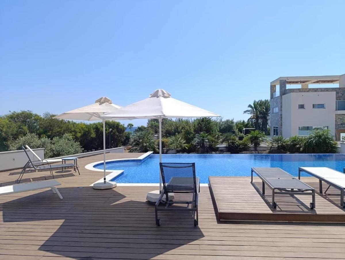 Beachfront Luxury Villa Idania Ayía Nápa Extérieur photo