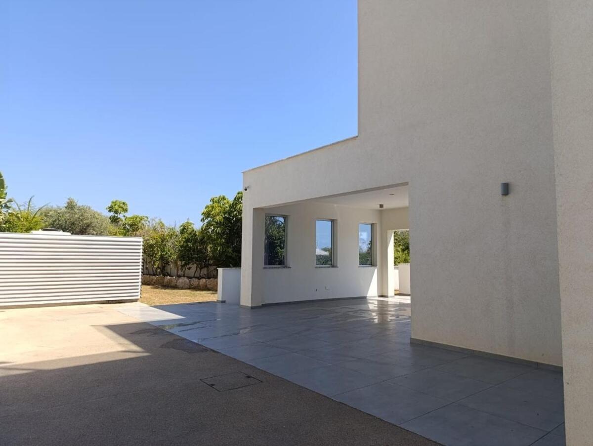 Beachfront Luxury Villa Idania Ayía Nápa Extérieur photo