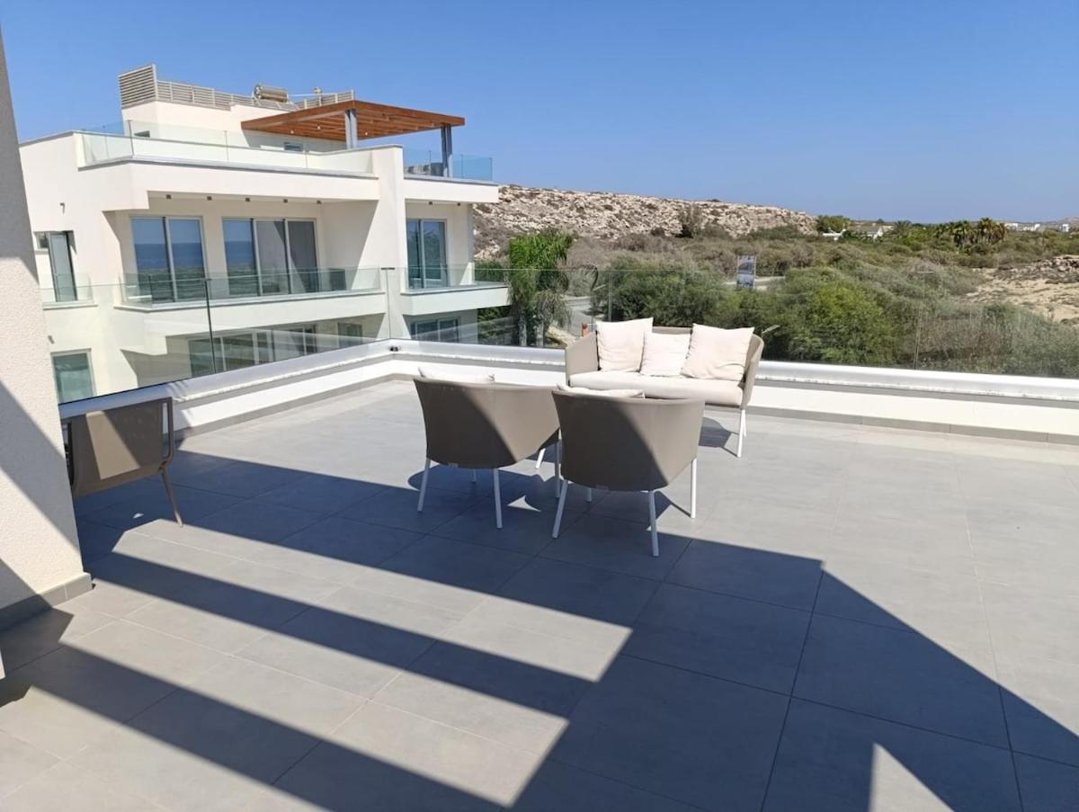 Beachfront Luxury Villa Idania Ayía Nápa Extérieur photo